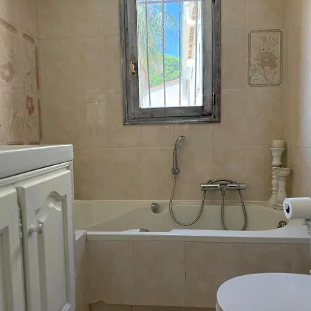Bright House Sea View, Mediterranean Charm Les Issambres * Roquebrune-sur-Argens